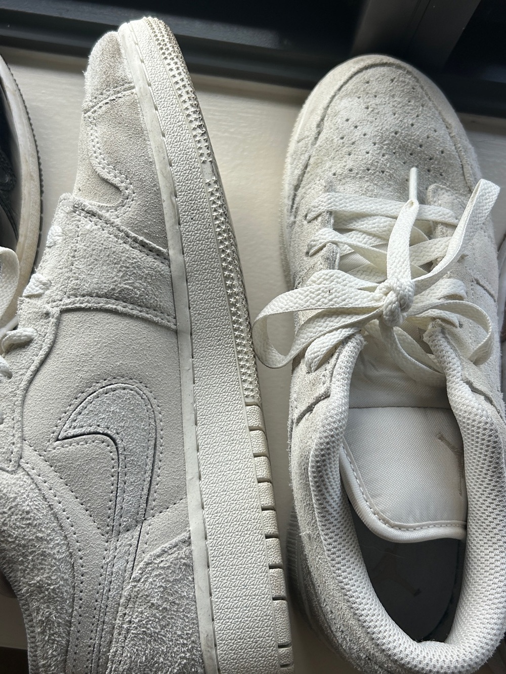 White Suede Low-Top Women's Sneakers